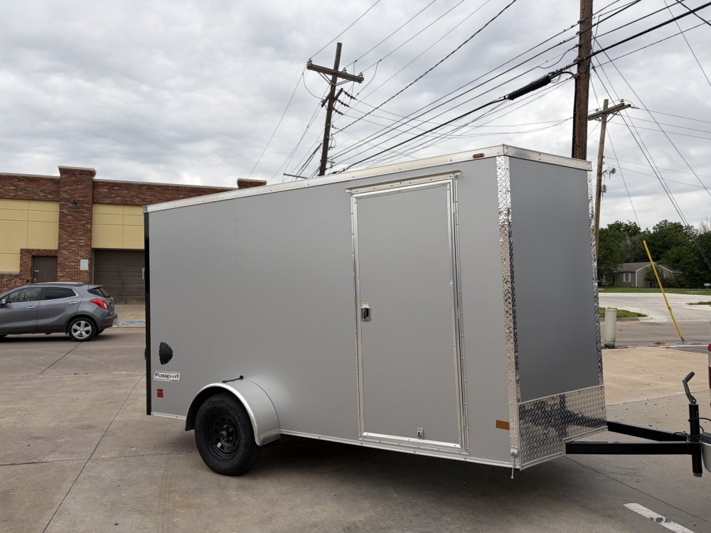 6'x12' Haulmark Enclosed Cargo